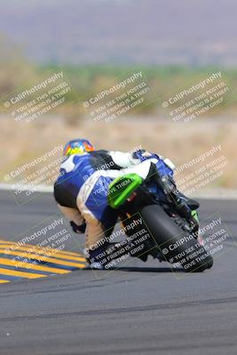 media/Oct-09-2022-SoCal Trackdays (Sun) [[95640aeeb6]]/Turn 14 Backside (1125am)/